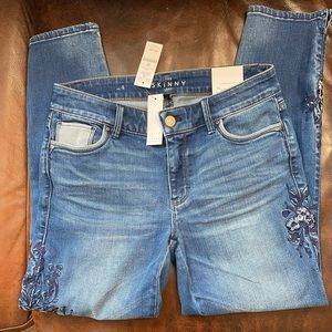 White House Black Market The Skinny Crop Women’s Jeans size 4 Reg